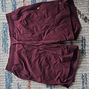Lululemon License to Train Shorts Lined 7" Large